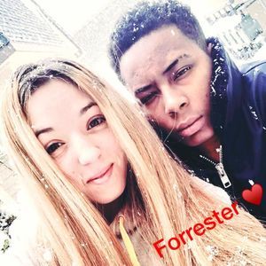 Meet your Posher, Monique